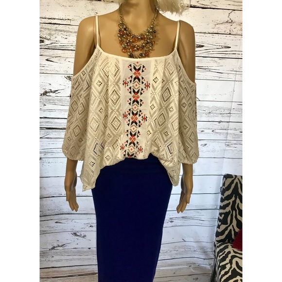 Miss Me Cold Shoulder top - Picture 1 of 5